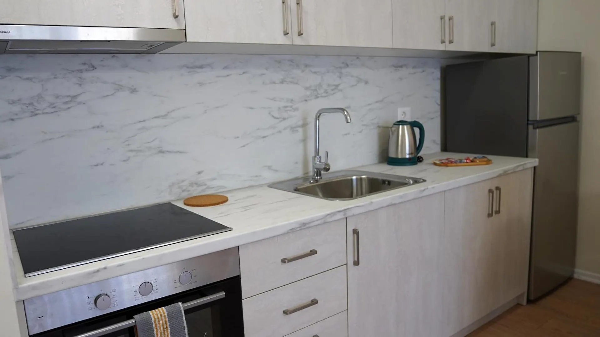 Margen Apartments - Tirana City Center 0*,